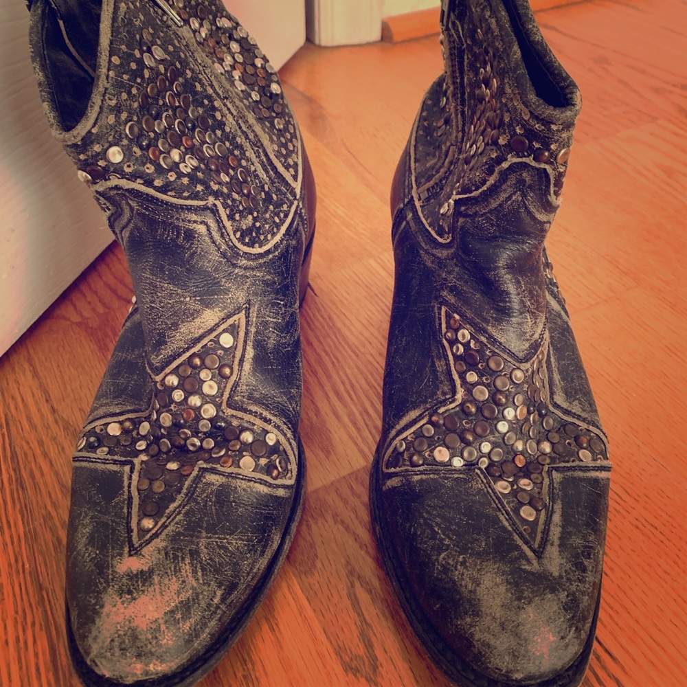 Frye Deborah Star Bootie